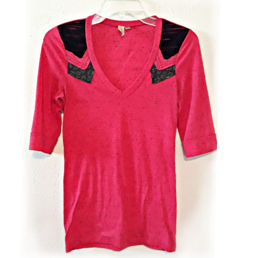 "BKE" 3/4 sleeve V-neck Pinkish Red Top